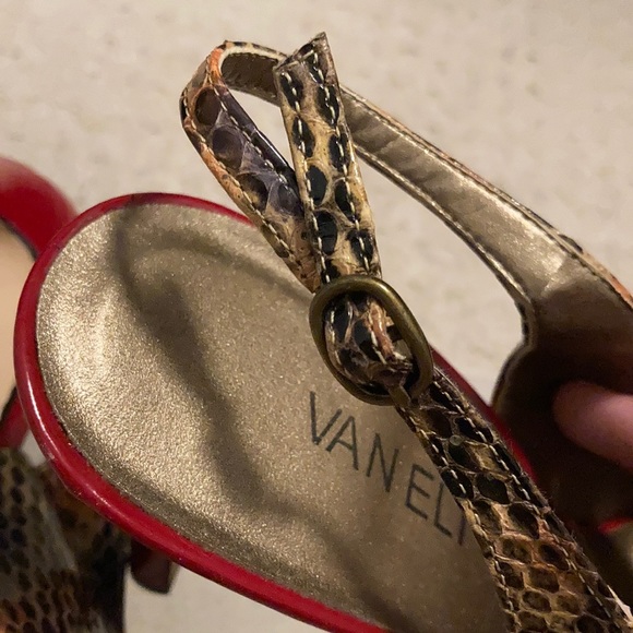 Patterned high heels - Picture 3 of 5